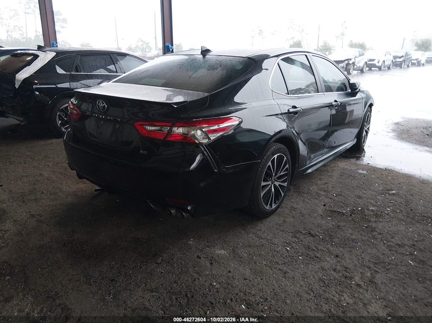 TOYOTA CAMRY - zdjęcie 4
