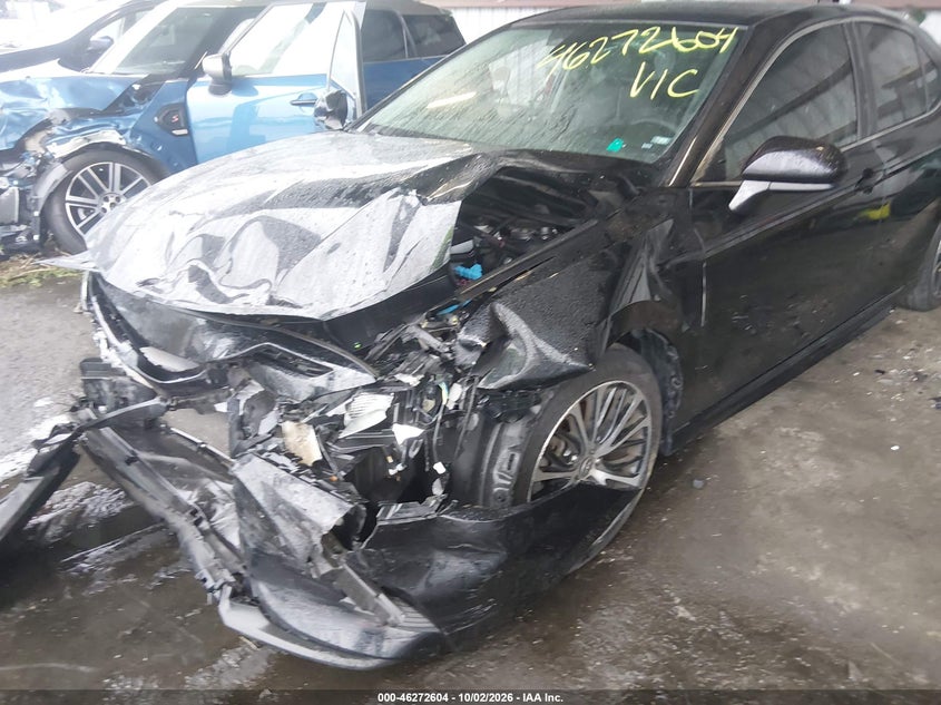 TOYOTA CAMRY - zdjęcie 6