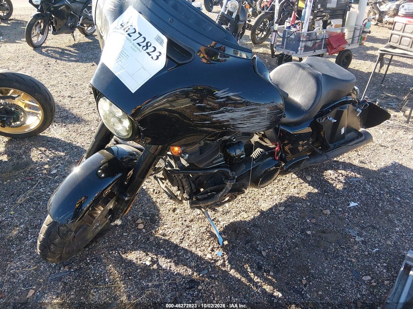 HARLEY-DAVIDSON FLHXST 2022