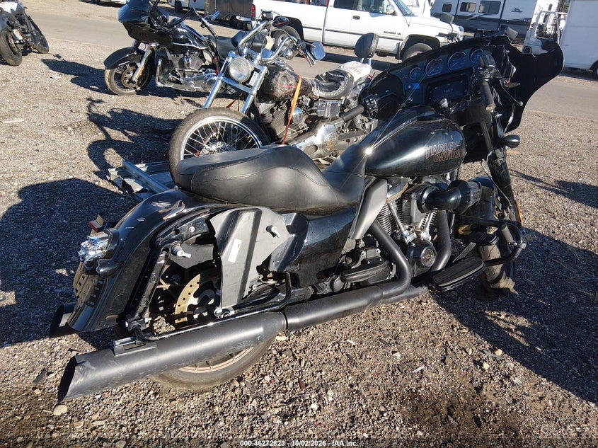 HARLEY-DAVIDSON FLHXST 2022