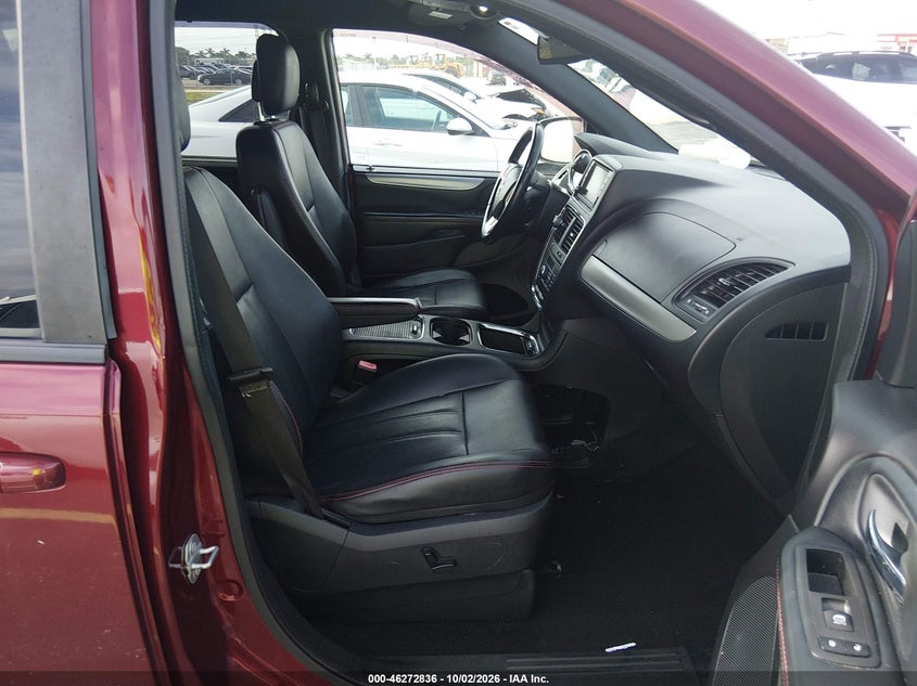 2019 DODGE GRAND CARAVAN GT · Фото 5