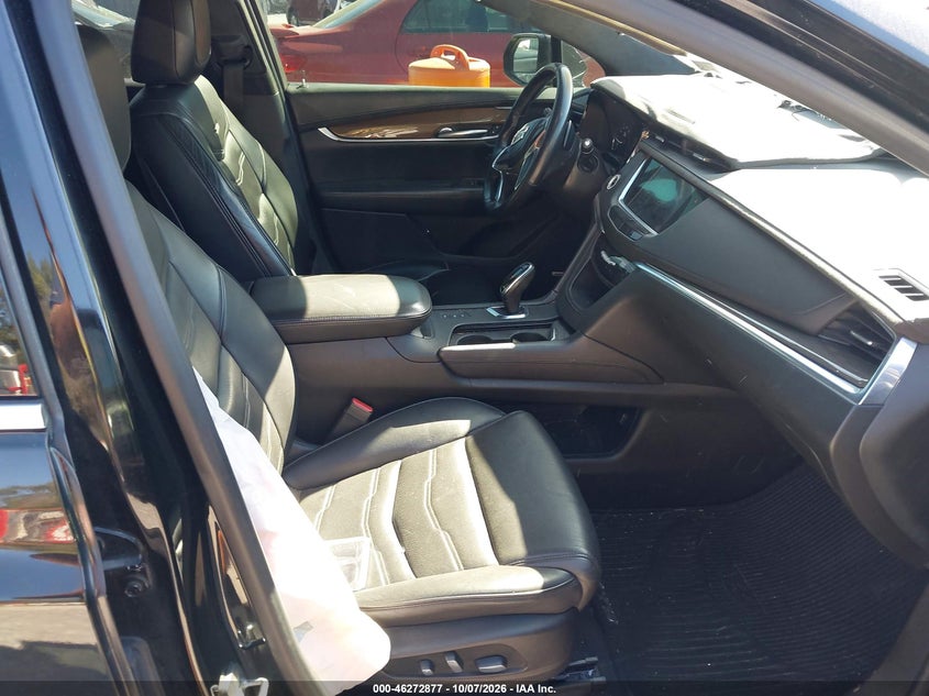 CADILLAC XT5 - zdjęcie 5