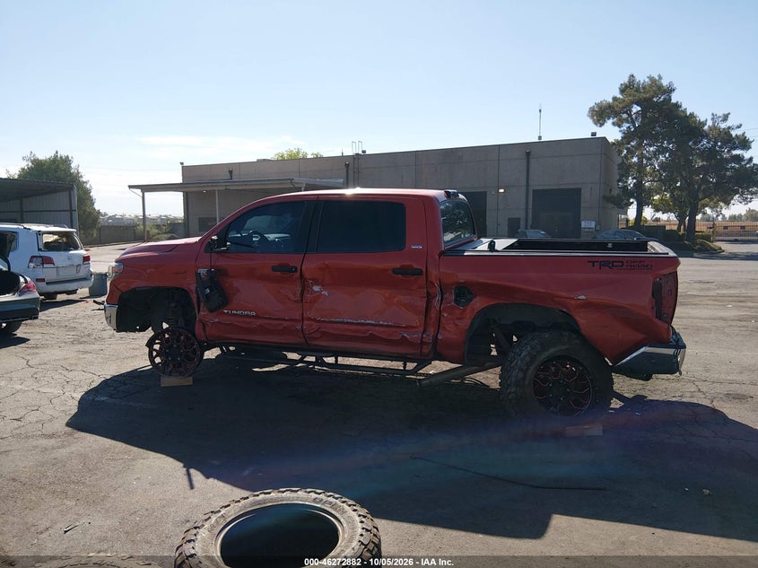 TOYOTA TUNDRA - zdjęcie 15