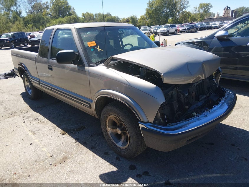 2000 CHEVROLET S-10 LS