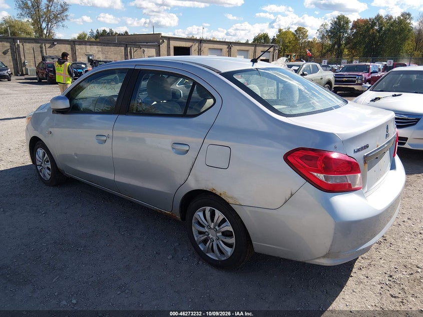 2017 MITSUBISHI MIRAGE G4 ES · Фото 3