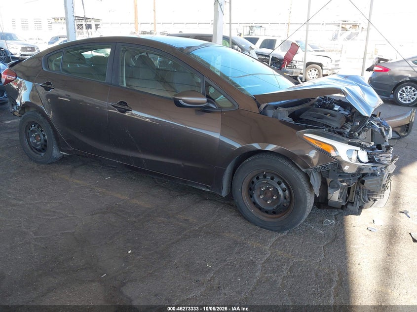Vin: 3kpfl4a7xhe123831, lot: 46773450, kia forte lx 2017 img_1