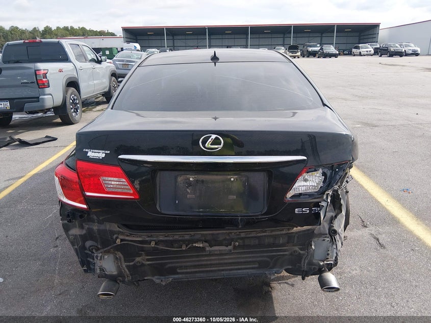 2012 LEXUS ES 350 · Фото 17