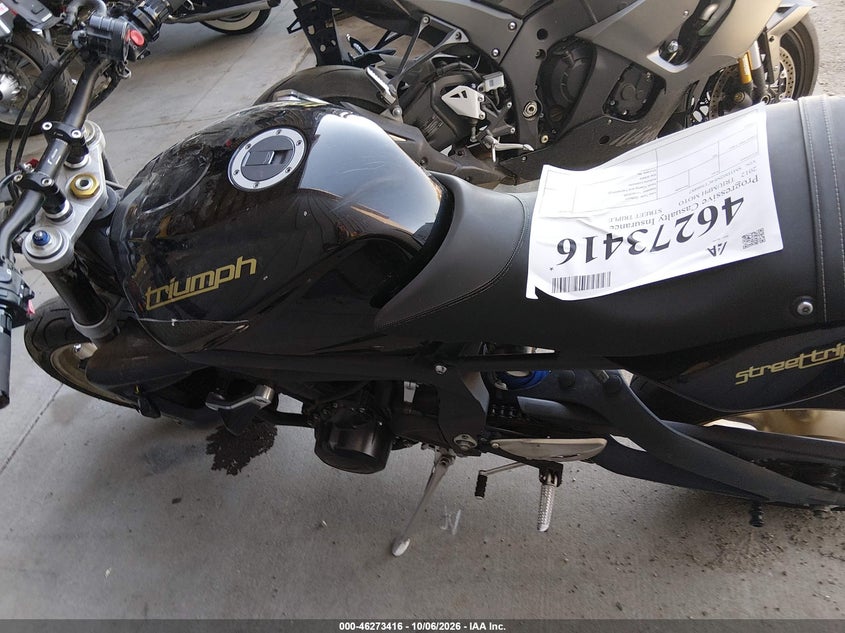 TRIUMPH STREET TRIPLE 2012