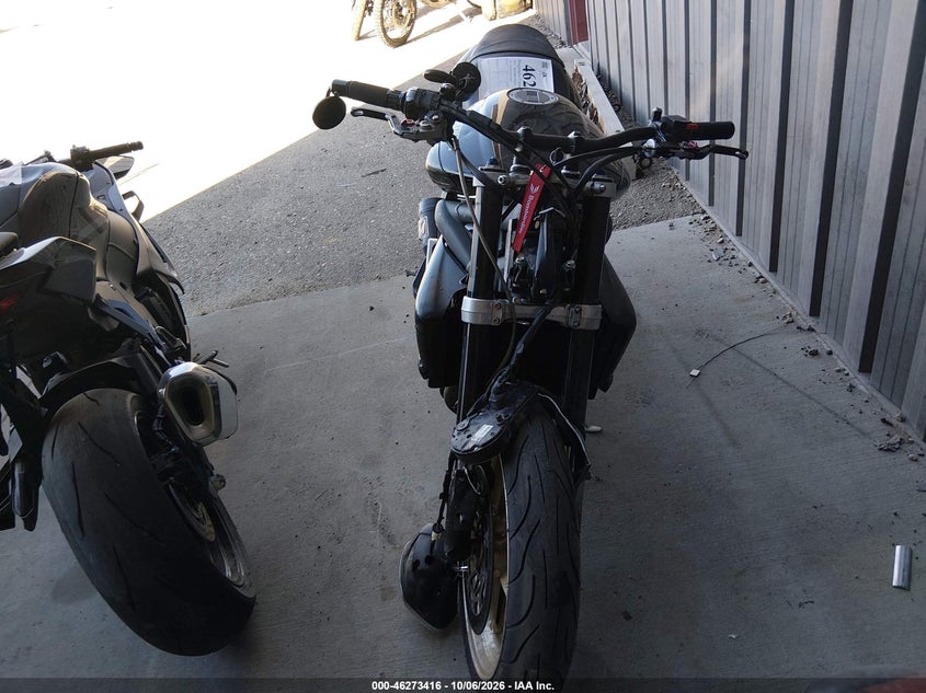 TRIUMPH STREET TRIPLE 2012