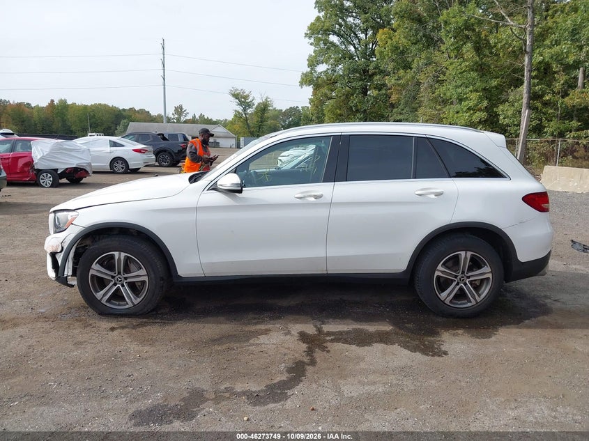 MERCEDES-BENZ GLC 300 - zdjęcie 14