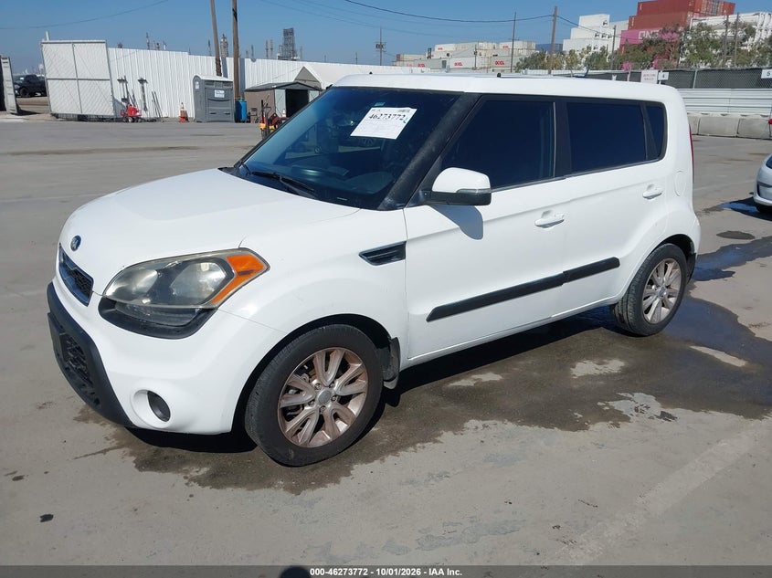 2013 Kia Soul +, Rear, IAAI, VIN KNDJT2A63D7520622 — photo 2