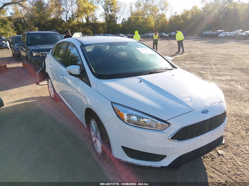 Vin: 1fadp3f2xfl363376, lot: 46773896, ford focus se 2015 img_1
