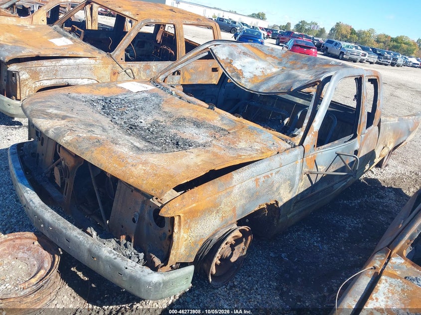 1993 Chevrolet Gmt-400 K1500, Total Burn, IAAI, VIN 1GCEK14Z8PE123962 — photo 2