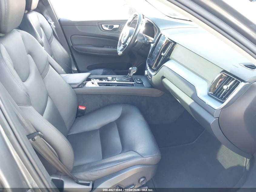 VOLVO XC60 - zdjęcie 5