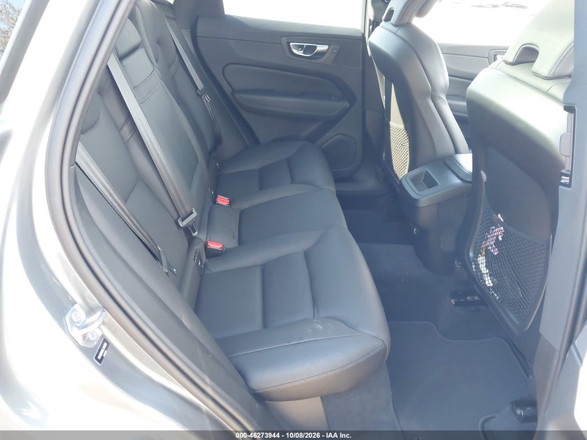 VOLVO XC60 - zdjęcie 8