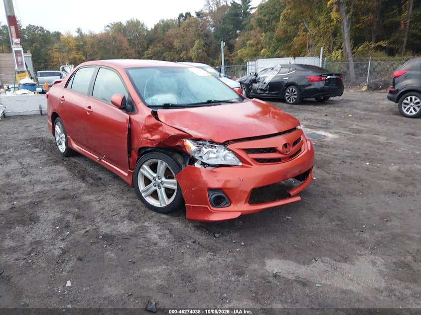 Vin: 2t1bu4ee9dc098465, lot: 46774155, toyota corolla s special edition 2013 img_1