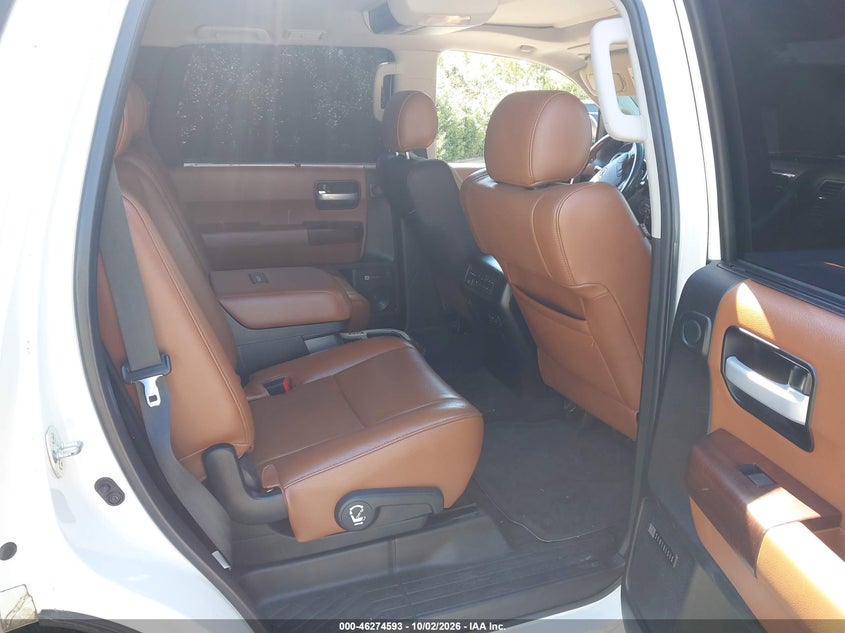 TOYOTA SEQUOIA 2011 VIN 5TDYY5G13BS033324