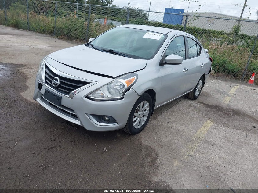 2019 Nissan Versa 1.6 Sv, Перёд и зад, IAAI, VIN 3N1CN7AP0KL827184 — фото 2