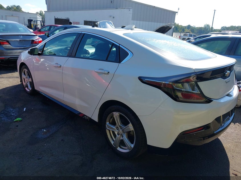 2018 CHEVROLET VOLT LT · Photo 3