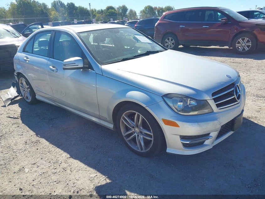 Vin: wddgf8ab4ea957735, lot: 46775017, mercedes-benz c 300 sport 4matic 20141