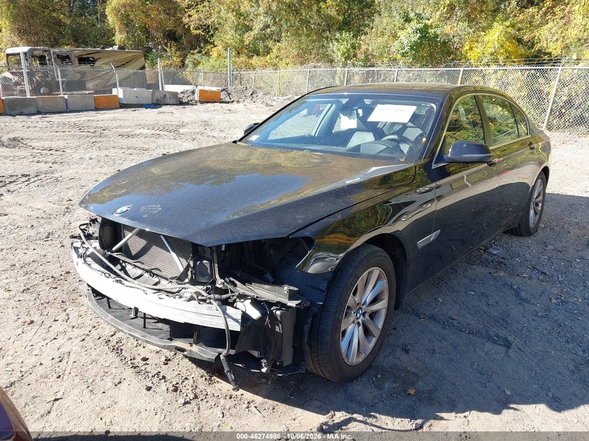 2013 BMW 740LI XDRIVE · Фото 2