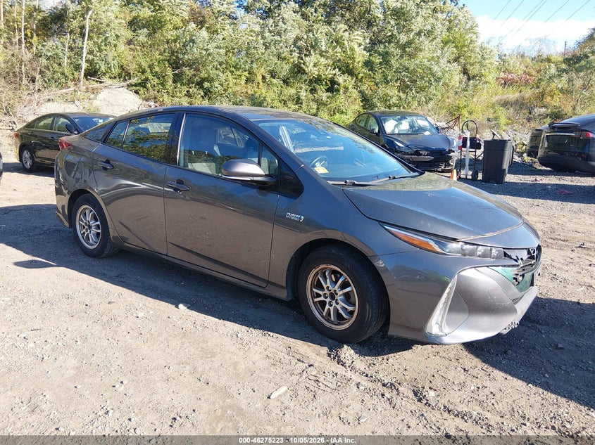 Vin: jtdkarfp2h3001840, lot: 46775340, toyota prius prime premium 2017 img_1