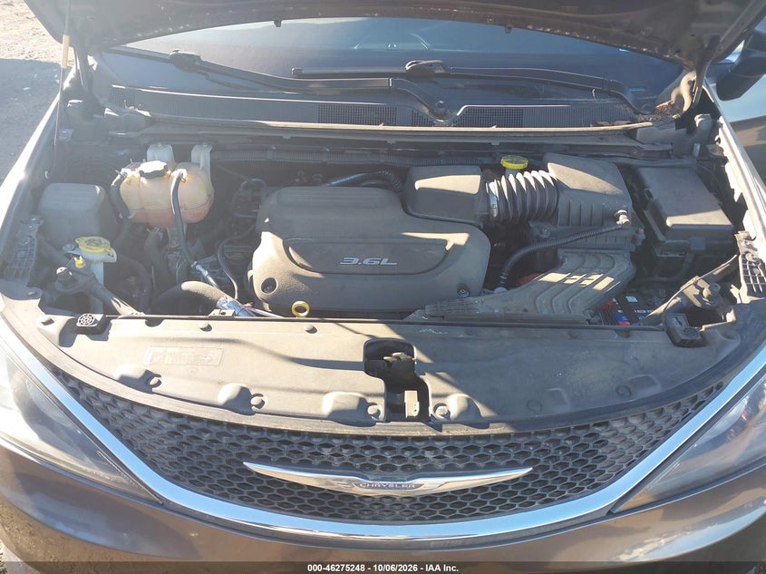 CHRYSLER PACIFICA 2017 VIN 2C4RC1DG5HR578947