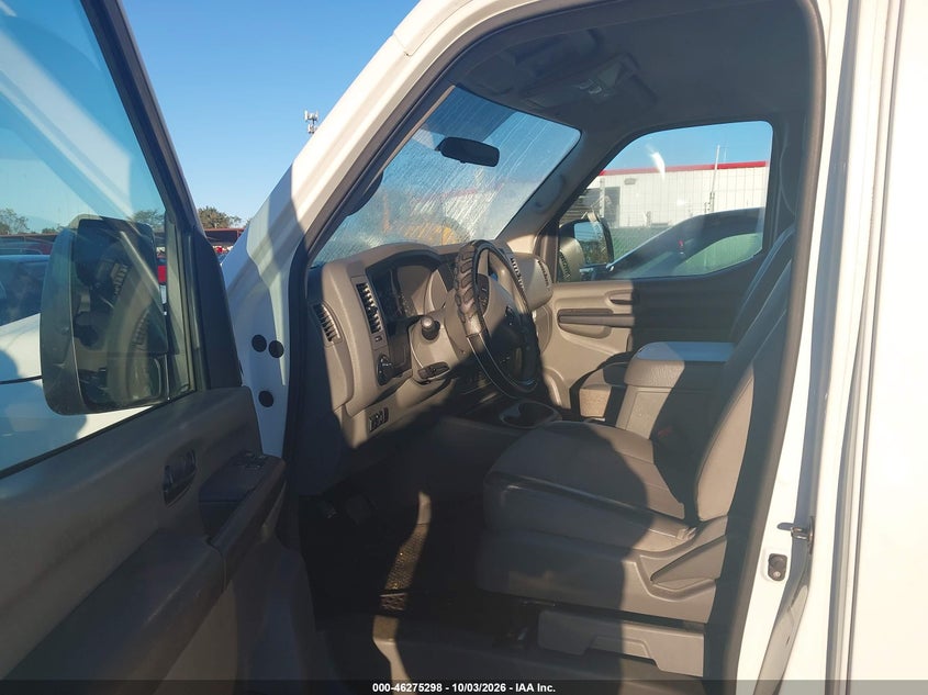 Vin: 1n6bf0ky4gn808713, lot: 46775415, nissan nv cargo nv2500 hd sv v6 2016 img_1