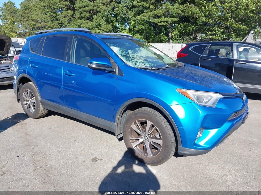 Vin: jtmrfrev8hj114221, lot: 46775542, toyota rav4 xle 2017 img_1