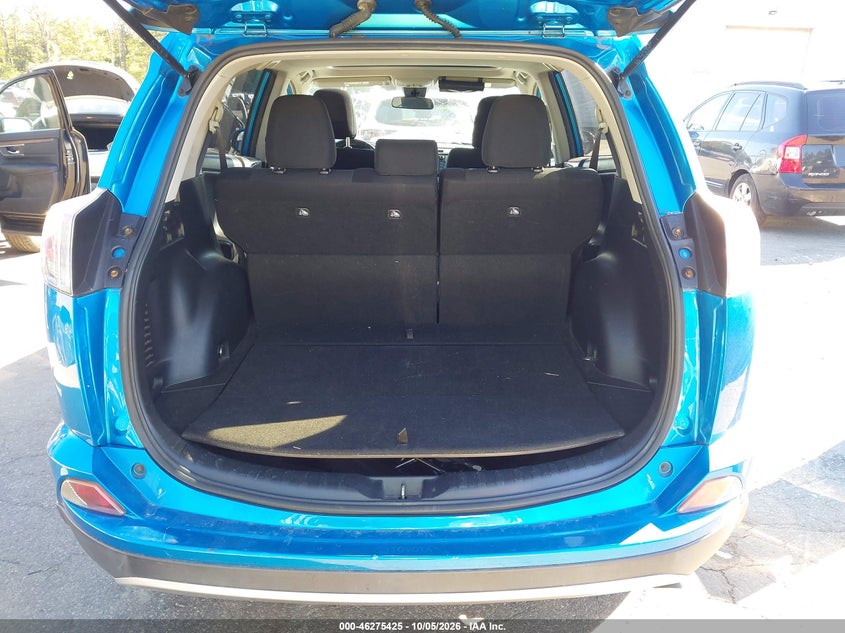 TOYOTA RAV4 - zdjęcie 18