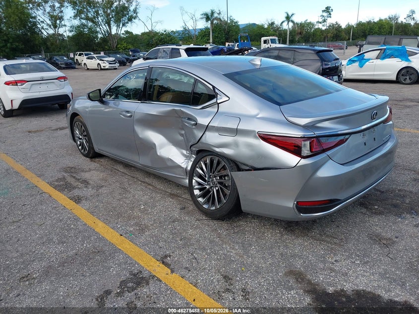 Vin: 58afa1c15ru043597, lot: 46775605, lexus es 300h ultra luxury 20243