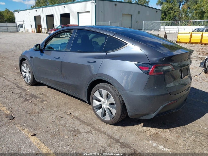 TESLA MODEL Y - zdjęcie 3