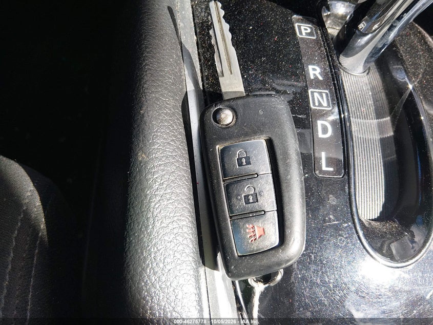 2016 NISSAN ROGUE S · Photo 11