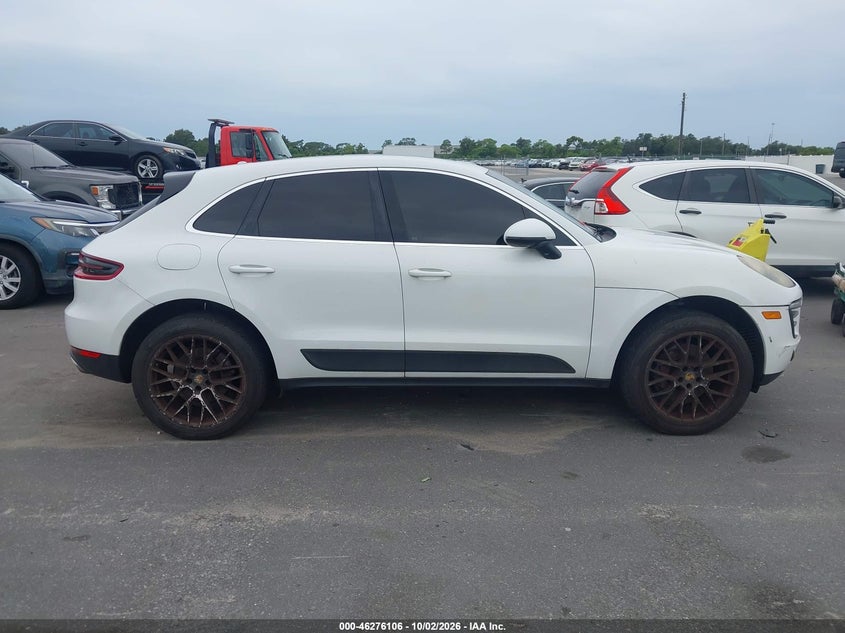 2015 PORSCHE MACAN S · Фото 13