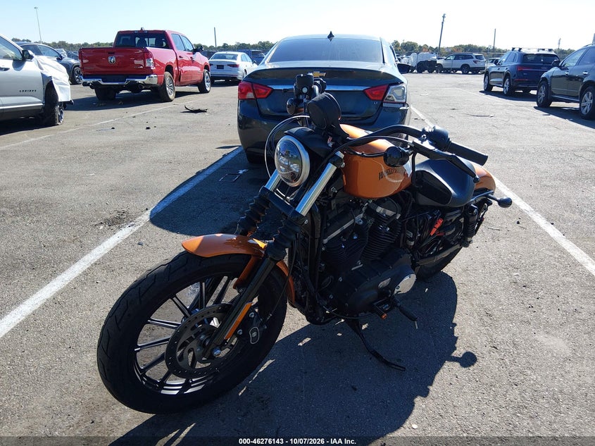 HARLEY-DAVIDSON XL883 2014