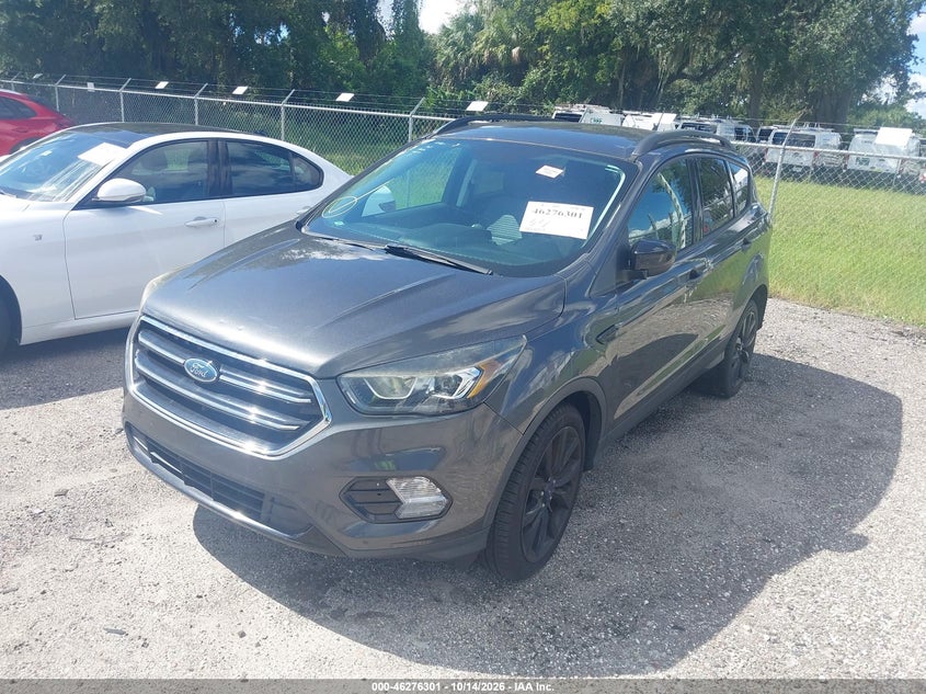 Vin: 1fmcu0gd5jua96126, lot: 46776418, ford escape se 20182