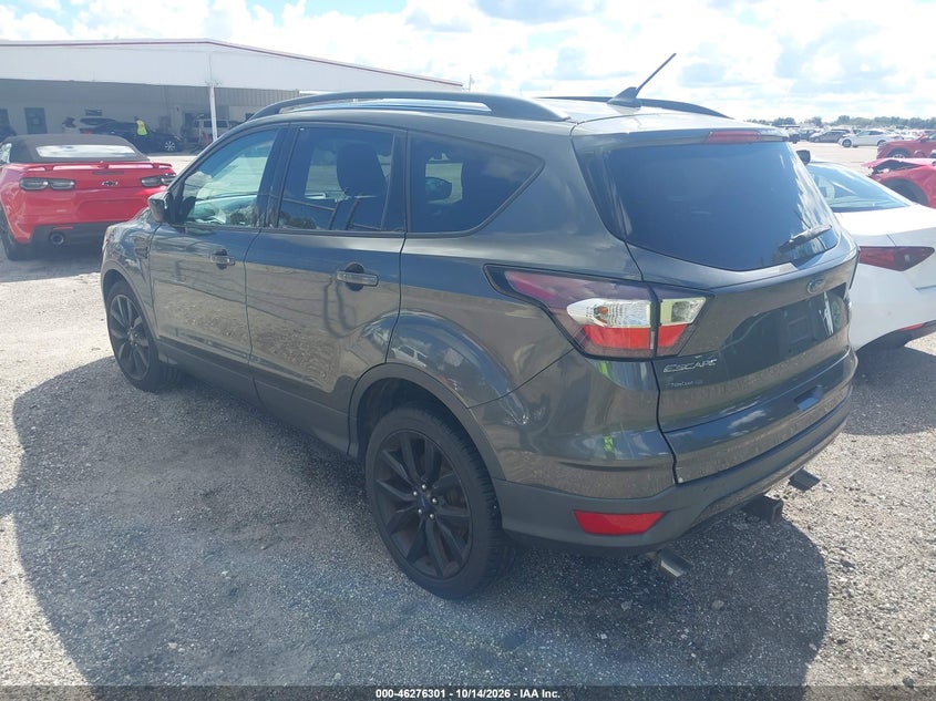 Vin: 1fmcu0gd5jua96126, lot: 46776418, ford escape se 20183