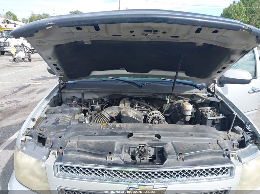 2011 CHEVROLET SUBURBAN 1500 LT1 · Фото 10