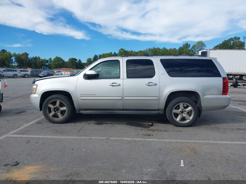 2011 CHEVROLET SUBURBAN 1500 LT1 · Фото 14
