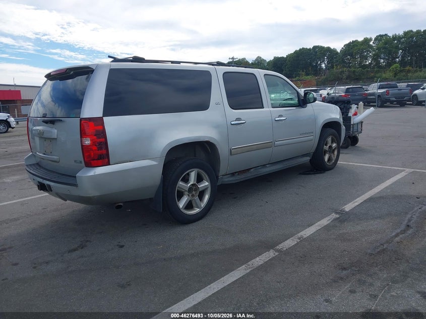 2011 CHEVROLET SUBURBAN 1500 LT1 · Фото 4