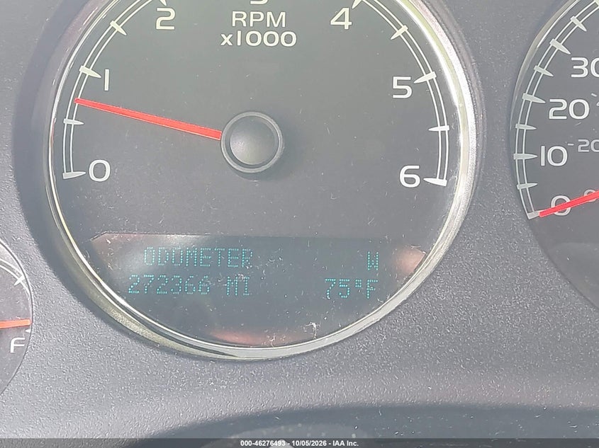 2011 CHEVROLET SUBURBAN 1500 LT1 · Фото 7