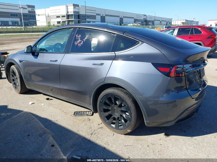 Vin: 7saygaee5pf664138, lot: 46776695, tesla model y awd/long range dual motor all-wheel drive 20233