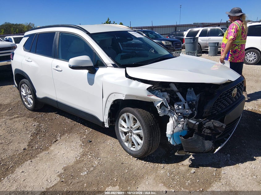 Vin: 7mucaaag8pv047558, lot: 46776808, toyota corolla cross le 2023 img_1