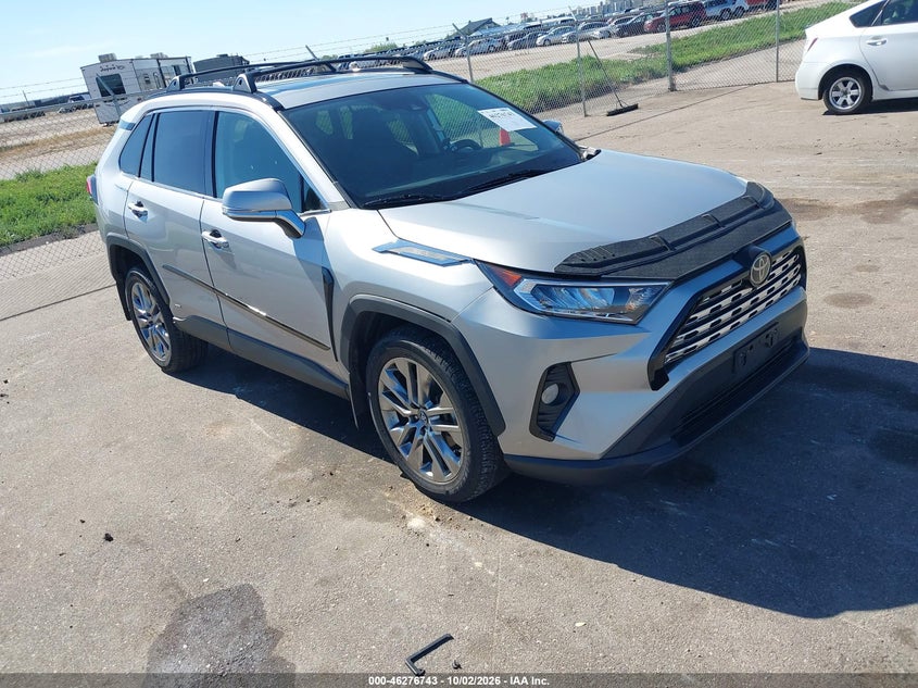 2019 TOYOTA RAV4 HYBRID XLE