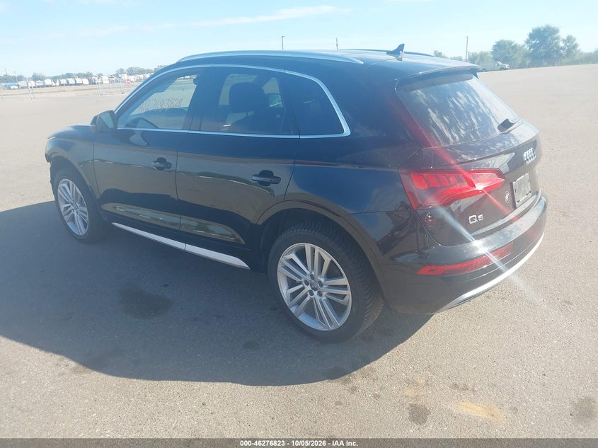 Vin: wa1bnafy2j2123733, lot: 46776940, audi q5 2.0t premium/2.0t tech premium 20183