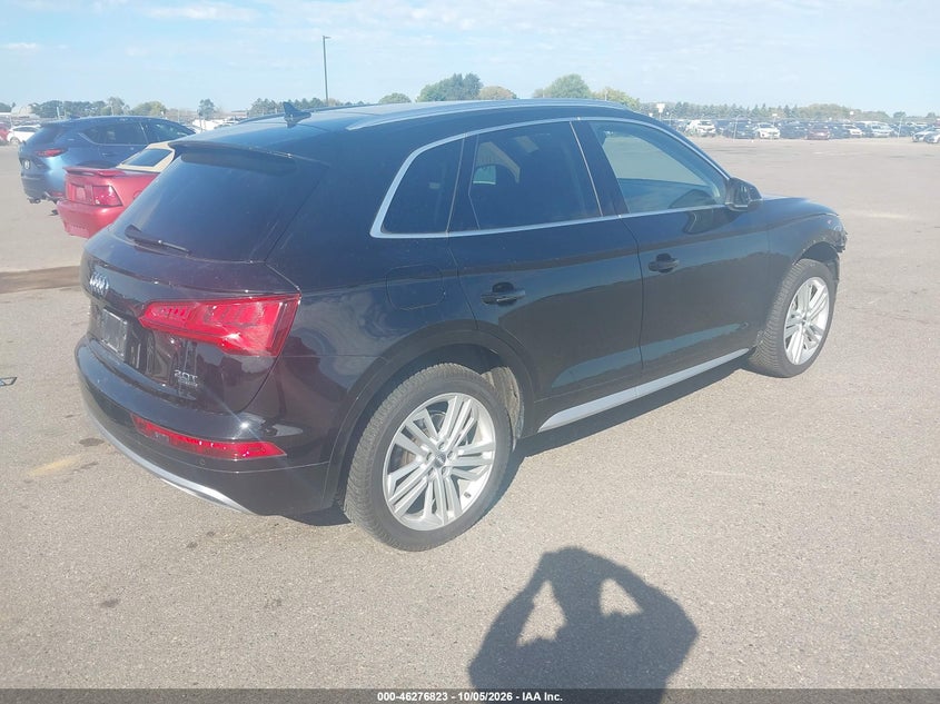 Vin: wa1bnafy2j2123733, lot: 46776940, audi q5 2.0t premium/2.0t tech premium 20184