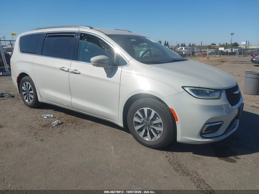 Vin: 2c4rc1l73mr590087, lot: 46777029, chrysler pacifica hybrid touring l 2021 img_1