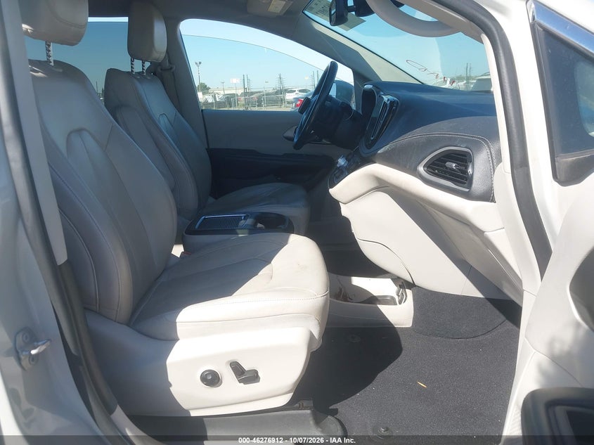 CHRYSLER PACIFICA HYBRID 2021 VIN 2C4RC1L73MR590087