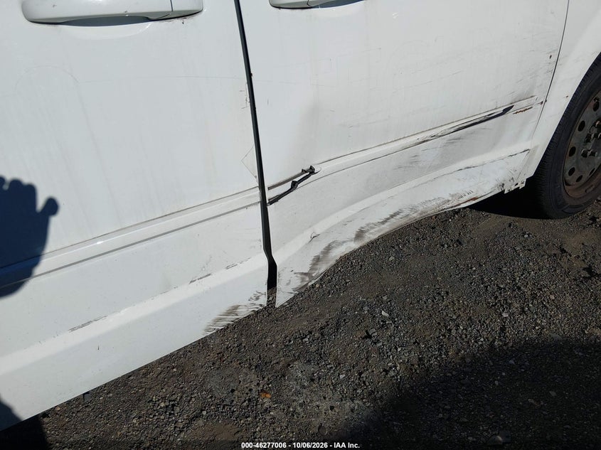 2015 DODGE GRAND CARAVAN SE · Фото 15