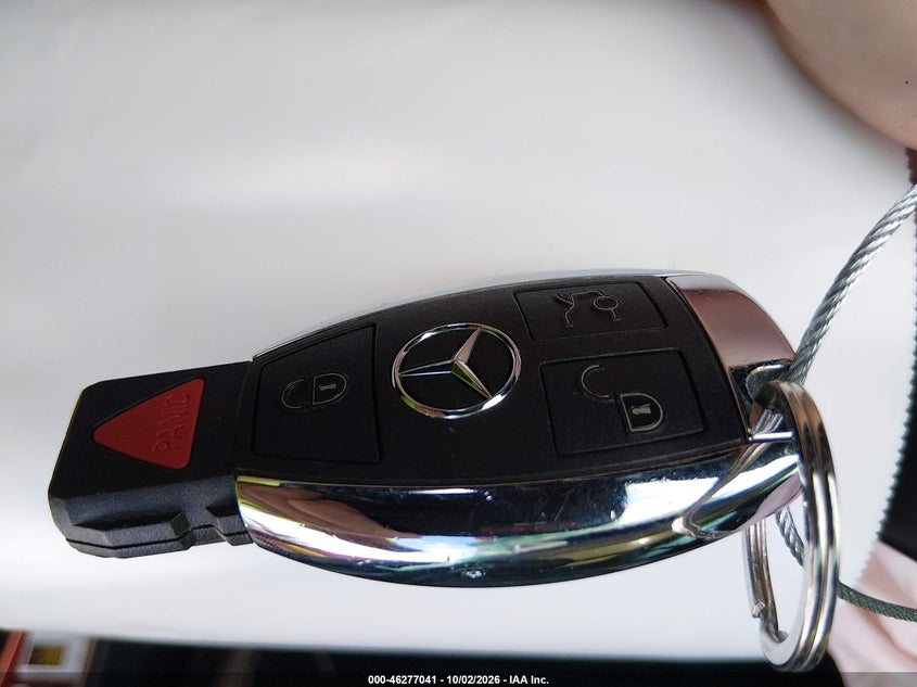 2016 MERCEDES-BENZ C 300 · Фото 11